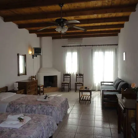 Chris Corner * Vasiliká